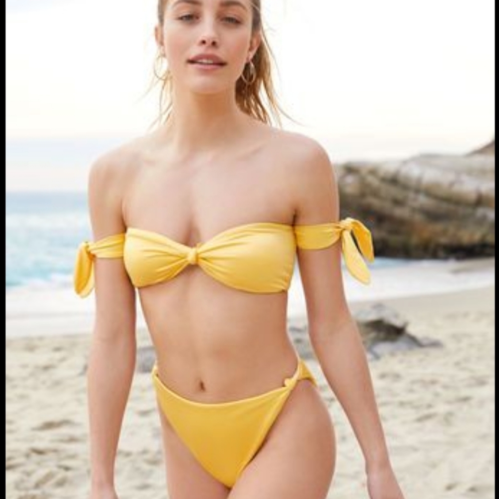 NWT LA Hearts Yellow off-shoulder bikini